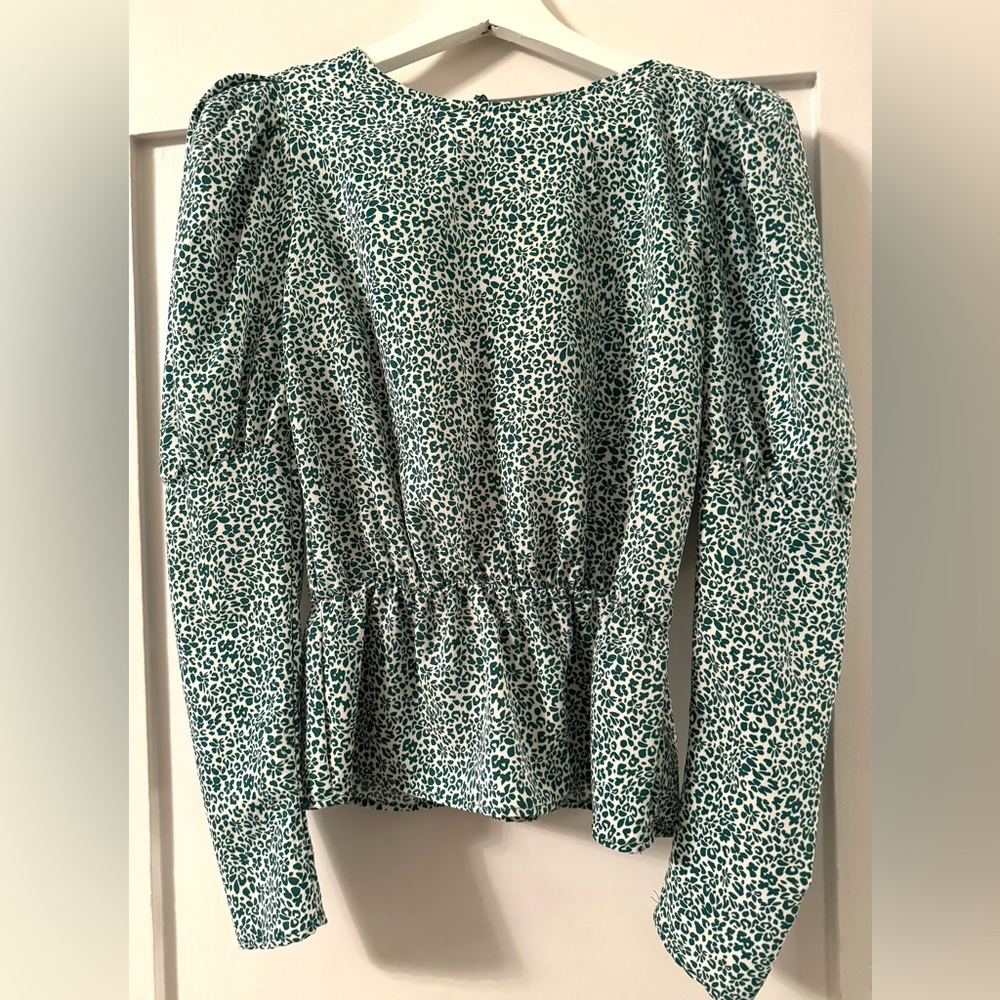Topshop green and white long puff sleeve blouse. Size 2